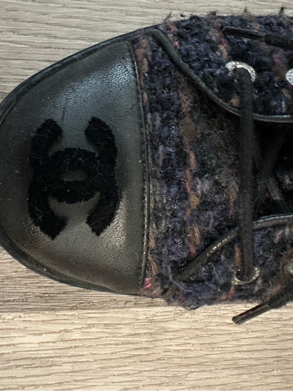 CHANEL Black Tweed Cap-Toe Lace-Up Sneakers with Logo - Picture 4 of 5